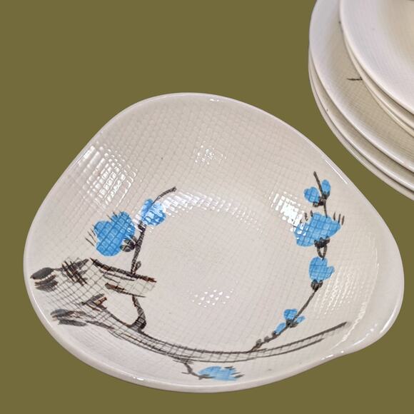 Vintage 1955-1961 Red Wing "Driftwood" Shakers, Small Plates and Bowls Set of 11 - Picture 4 of 7